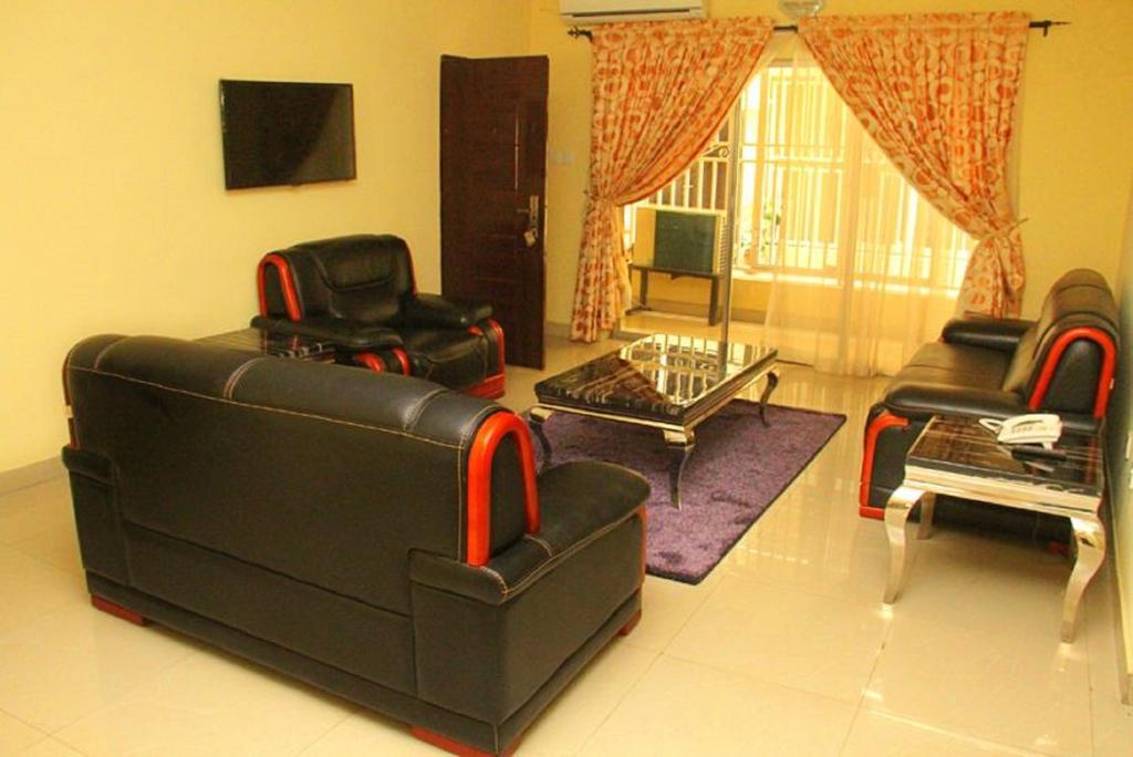 The Habitat Suites International Lagos Bilik gambar