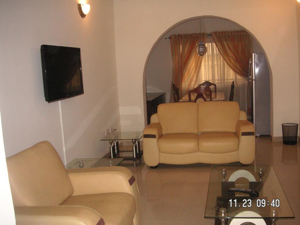 The Habitat Suites International Lagos Bilik gambar