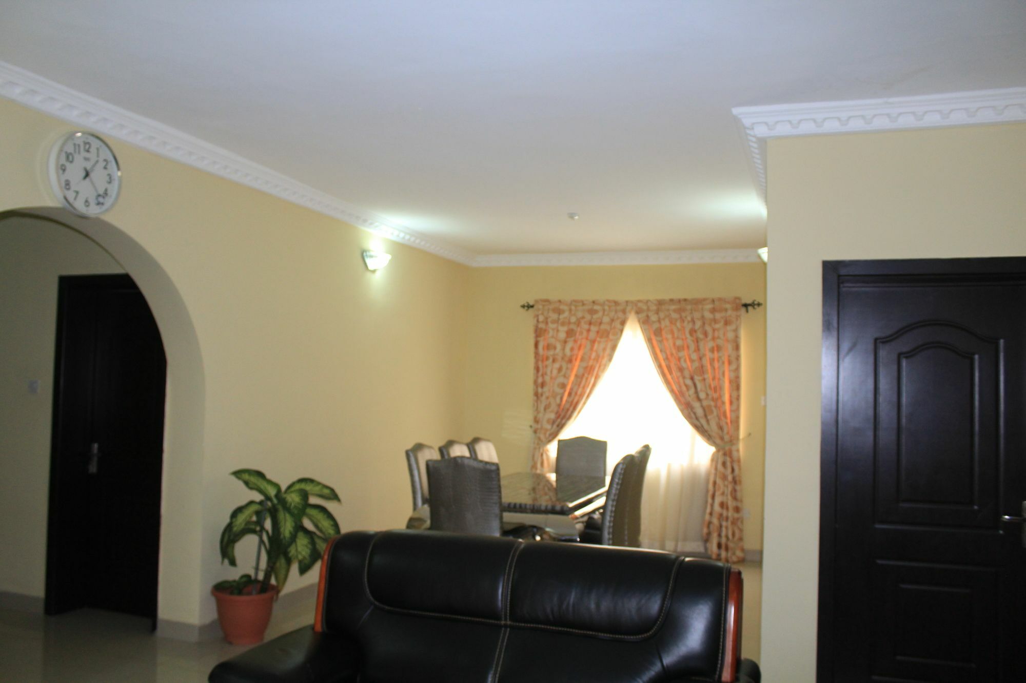 The Habitat Suites International Lagos Luaran gambar