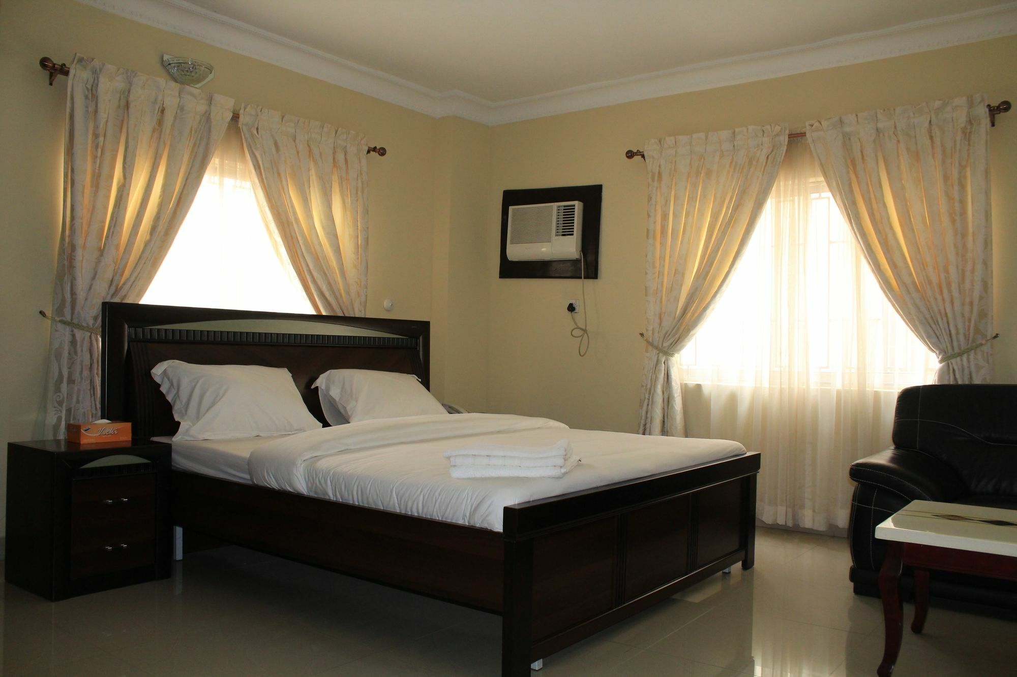 The Habitat Suites International Lagos Luaran gambar